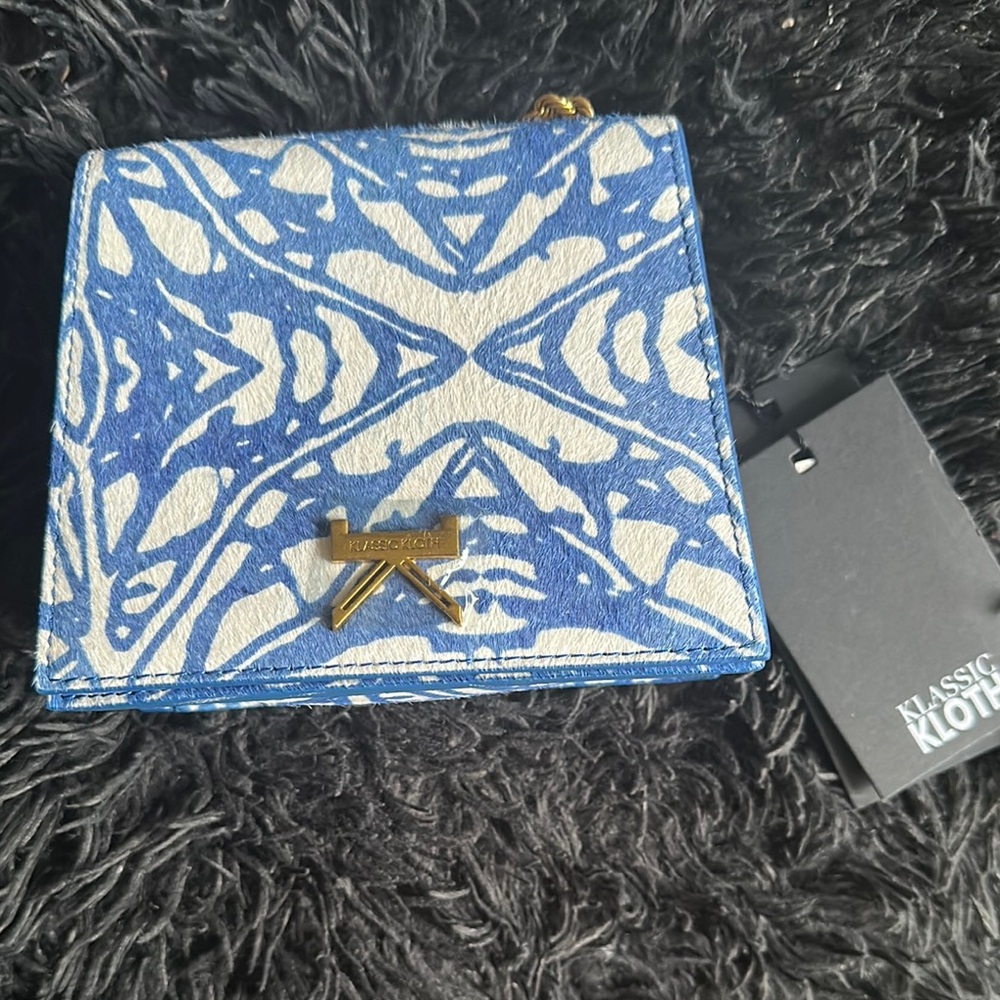 Blue & White Patterned Women’s Crossbody Bag